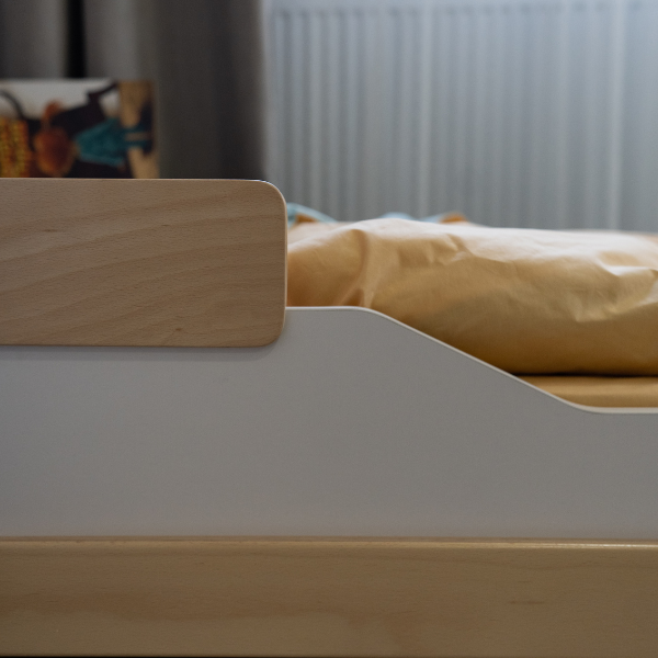 Jednolůžková postel Markito Gekko 190x80. Bílá / Přírodní buk